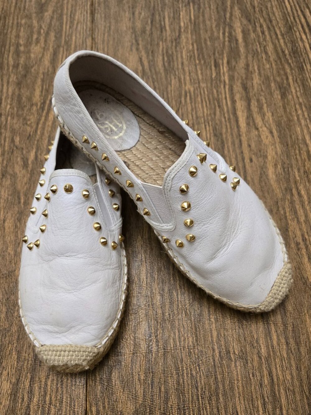 ASH Women's White Leather Espadrilles w/Cap Toe & Gold/Spikes - Size 6.5/7M